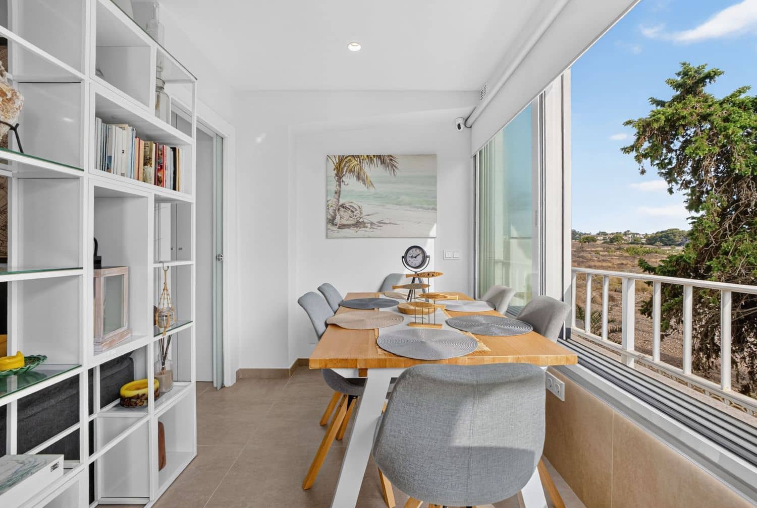 2 bedroom Apartment for sale in Punta Prima with garage - € 284,900 (Ref: 9737977)