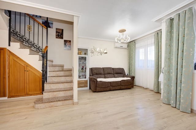 3 quarto Casa em Banda para venda em Aguas Nuevas, Torrevieja com piscina garagem - 229 000 € (Ref: 9761577)