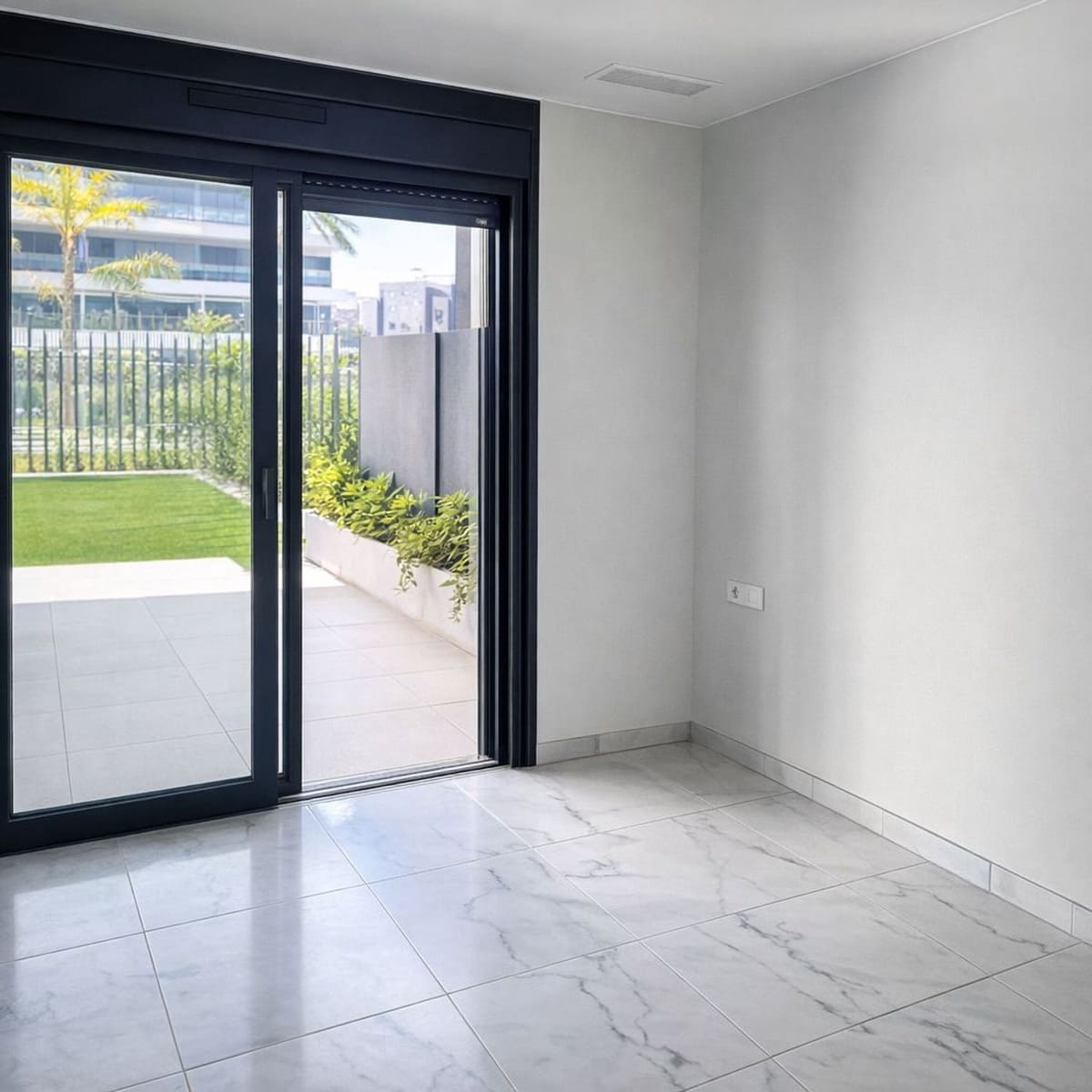 1 slaapkamer Appartement te koop in Torrevieja met zwembad garage - € 260.000 (Ref: 9793923)