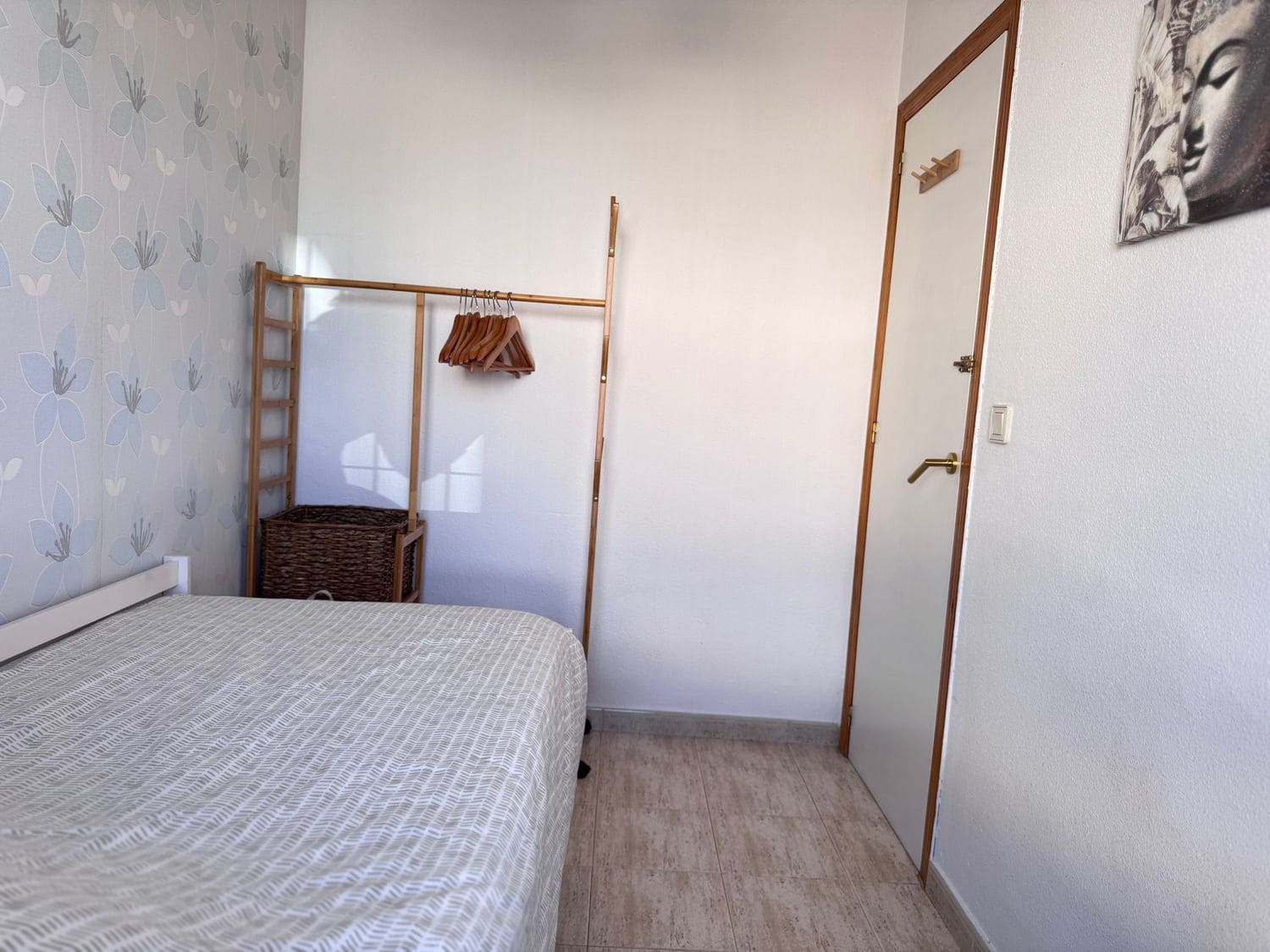 Apartamento de 2 habitaciones en Torrevieja en venta con piscina garaje - 128.000 € (Ref: 9806088)