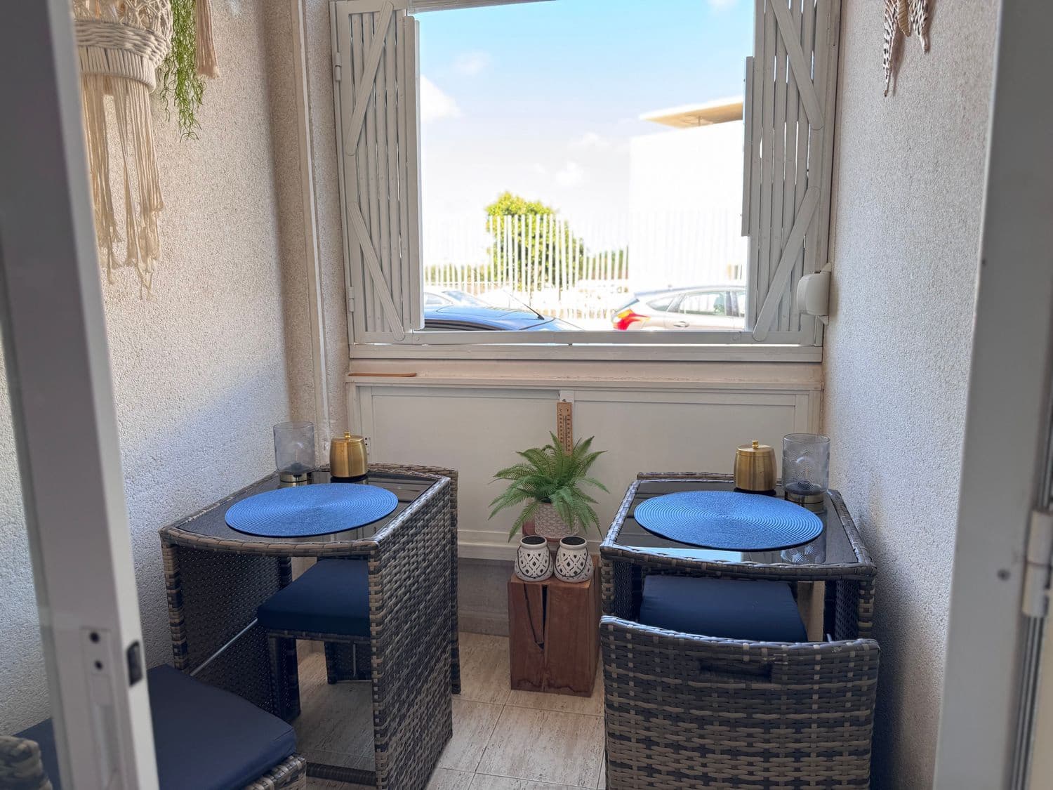 Apartamento de 2 habitaciones en Torrevieja en venta con piscina garaje - 128.000 € (Ref: 9806088)