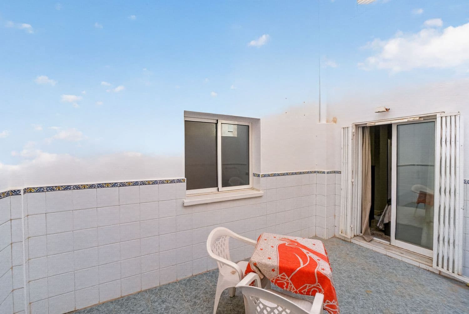 2 Zimmer Apartment zu verkaufen in Torrevieja mit Garage - 159.900 € (Ref: 9813629)
