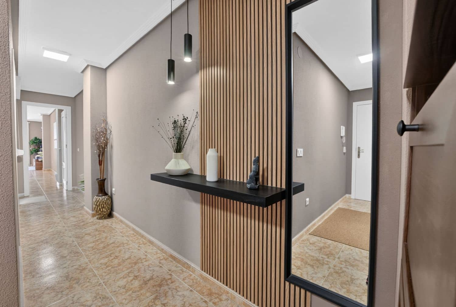 2 Zimmer Apartment zu verkaufen in Torrevieja mit Garage - 159.900 € (Ref: 9813629)