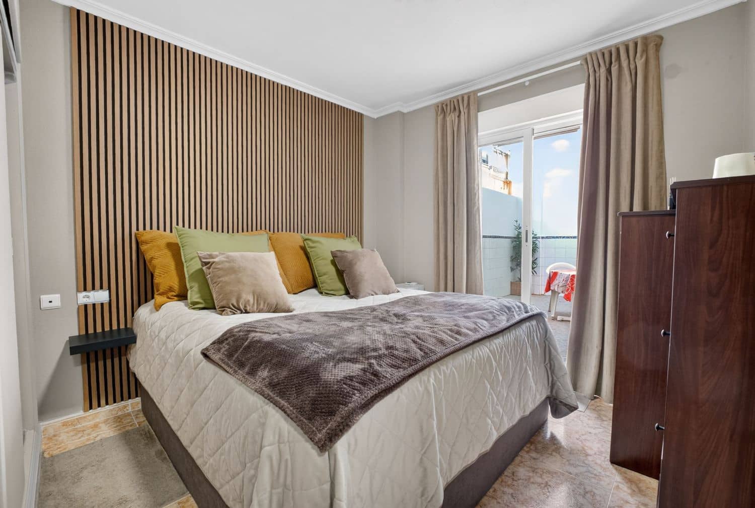 2 Zimmer Apartment zu verkaufen in Torrevieja mit Garage - 159.900 € (Ref: 9813629)