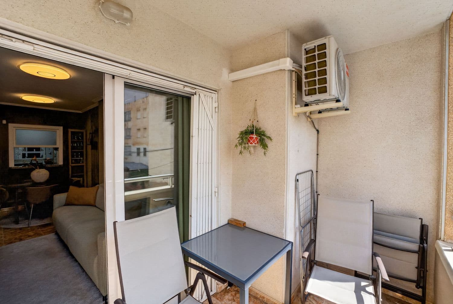 2 Zimmer Apartment zu verkaufen in Torrevieja mit Garage - 159.900 € (Ref: 9813629)