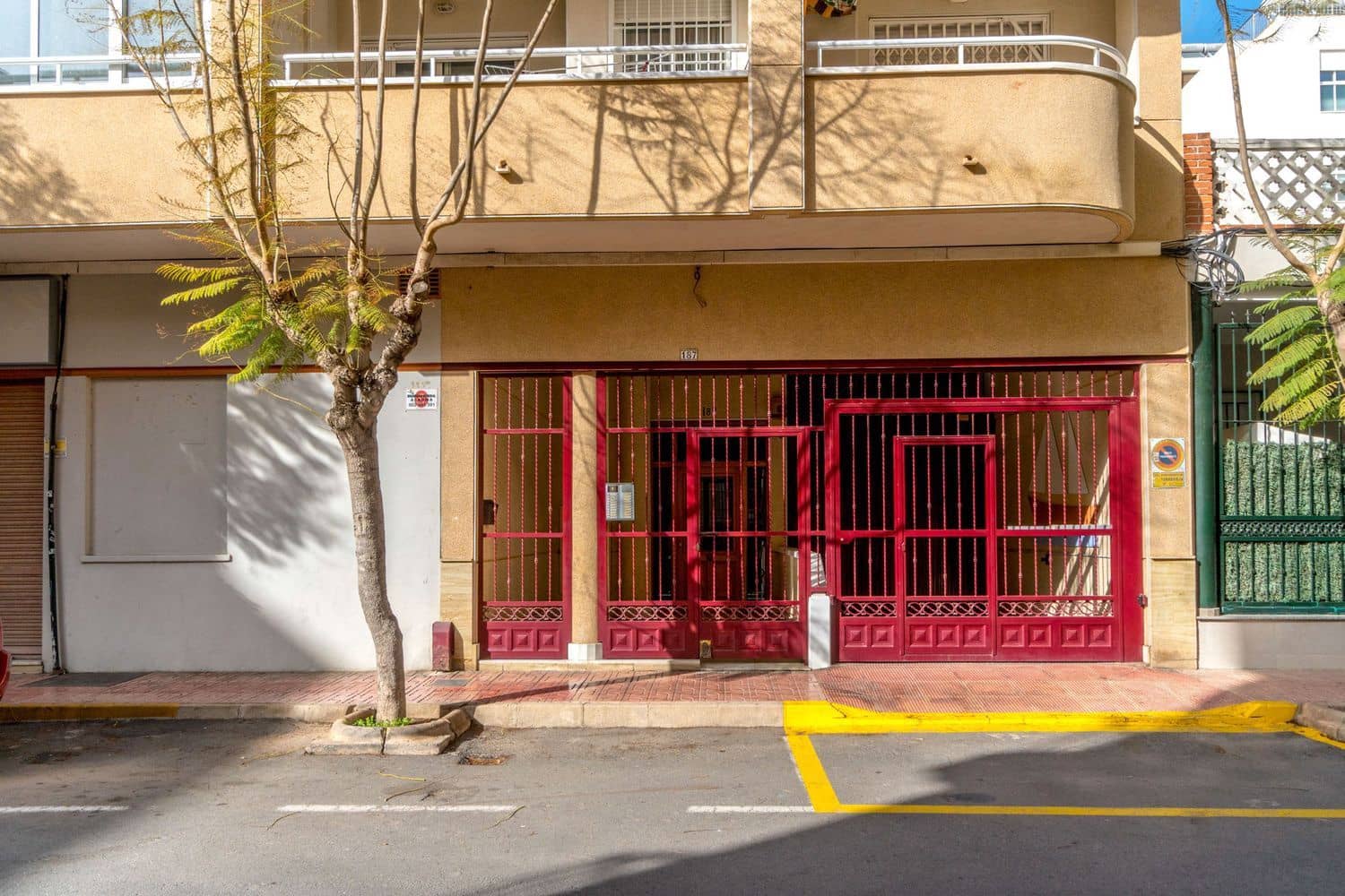 2 Zimmer Apartment zu verkaufen in Torrevieja mit Garage - 159.900 € (Ref: 9813629)