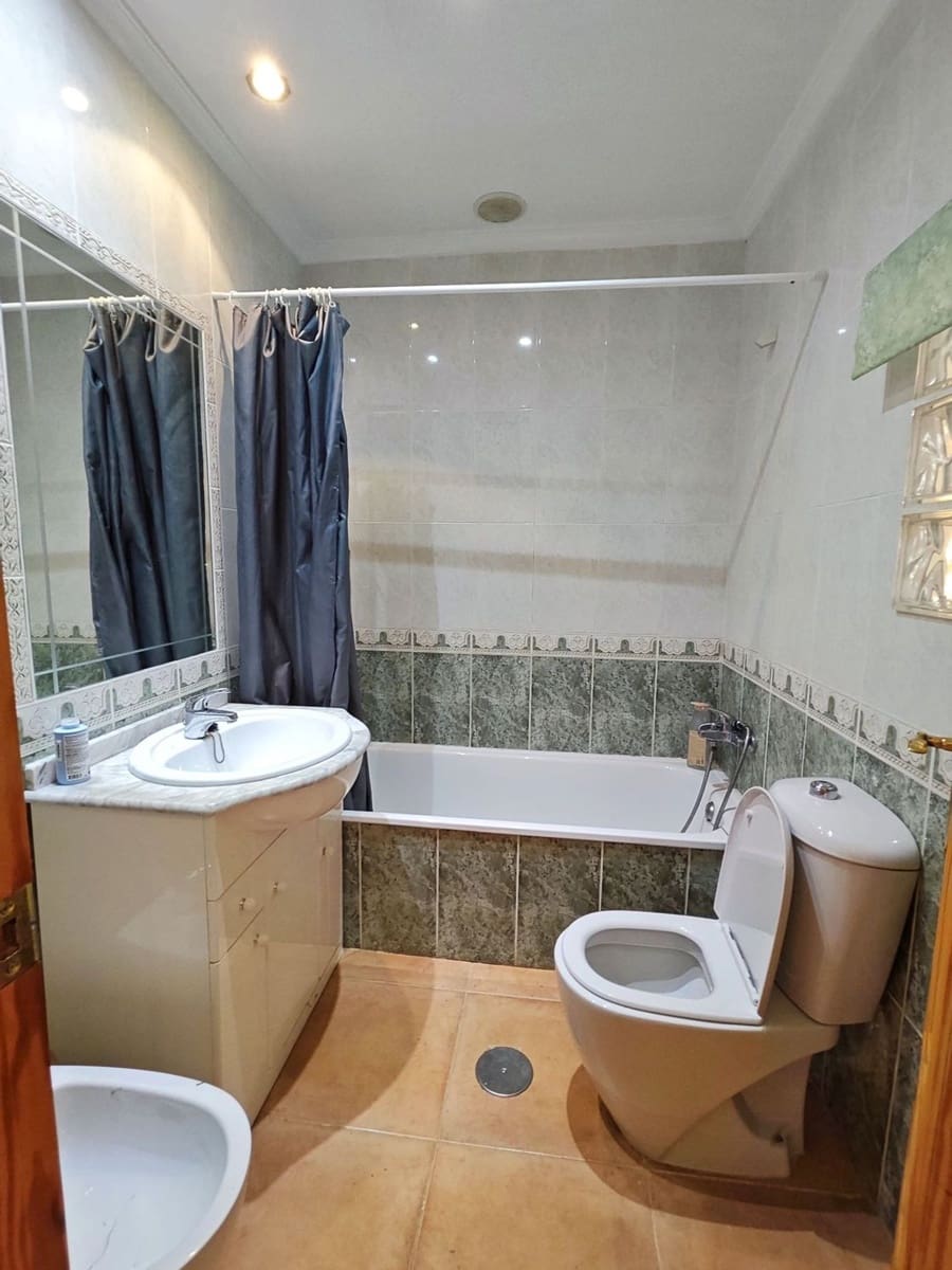 2 sypialnia Dom na sprzedaż w Orihuela Costa z basenem garażem - 190 000 € (Ref: 9813631)