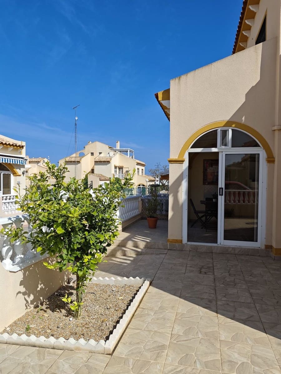 2 sypialnia Dom na sprzedaż w Orihuela Costa z basenem garażem - 190 000 € (Ref: 9813631)