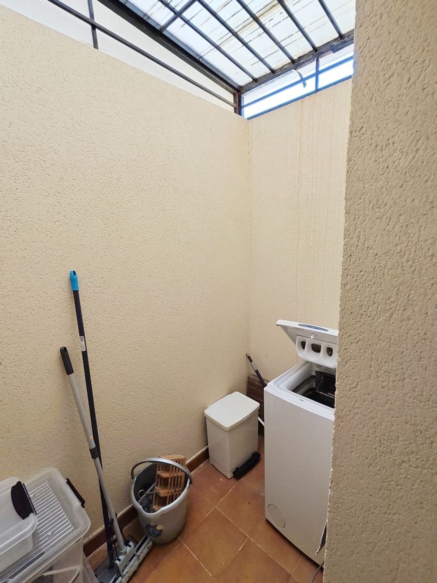 2 sypialnia Dom na sprzedaż w Orihuela Costa z basenem garażem - 190 000 € (Ref: 9813631)