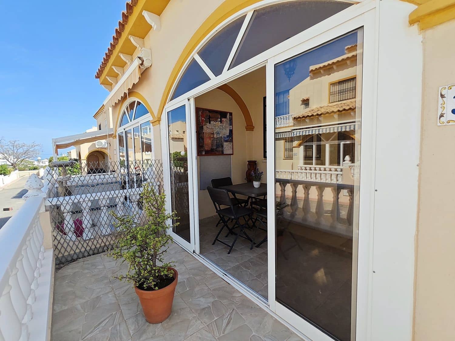2 sypialnia Dom na sprzedaż w Orihuela Costa z basenem garażem - 190 000 € (Ref: 9813631)