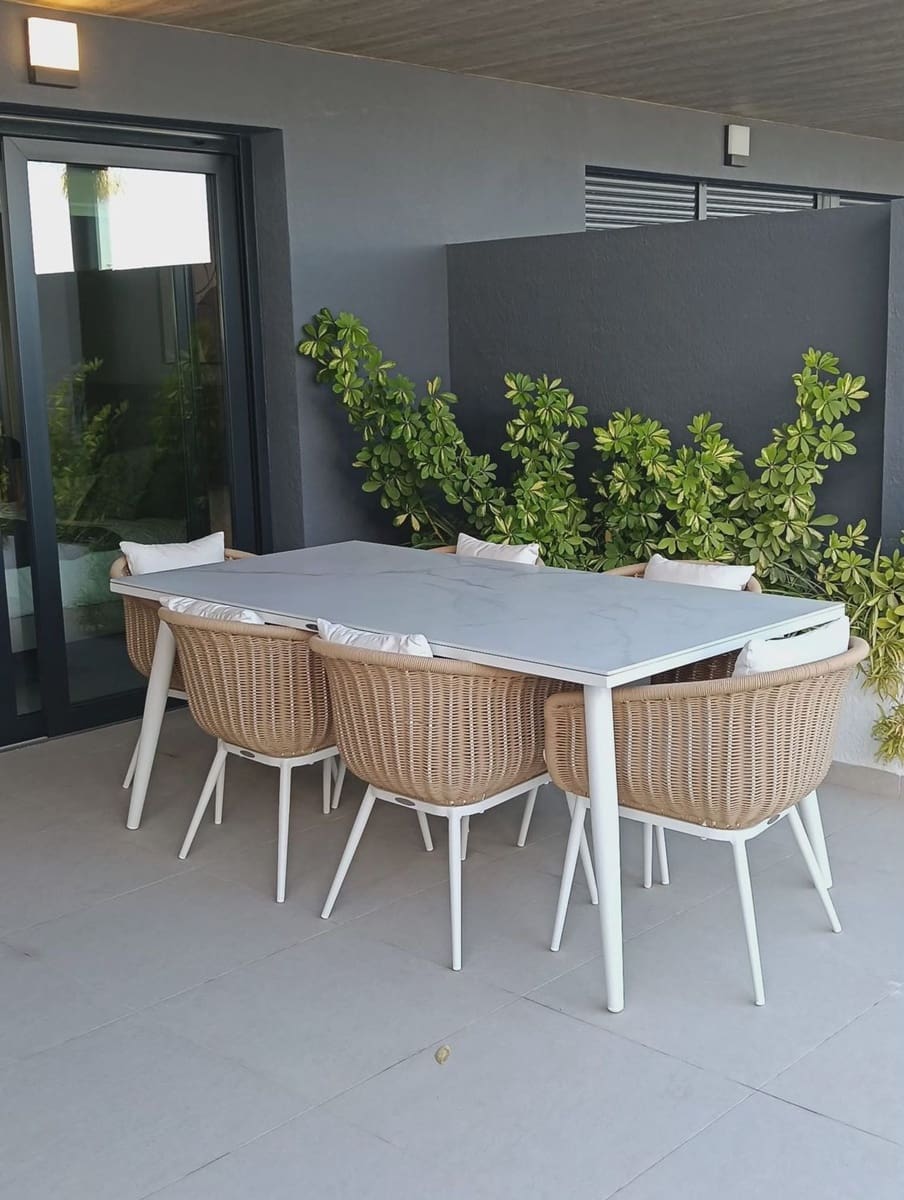 2 soveværelse Lejlighed til salg i Torrevieja med swimmingpool garage - € 351.000 (Ref: 9819900)