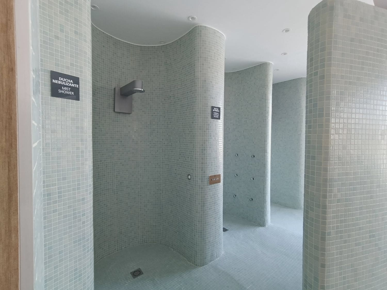 2 soveværelse Lejlighed til salg i Torrevieja med swimmingpool garage - € 351.000 (Ref: 9819900)