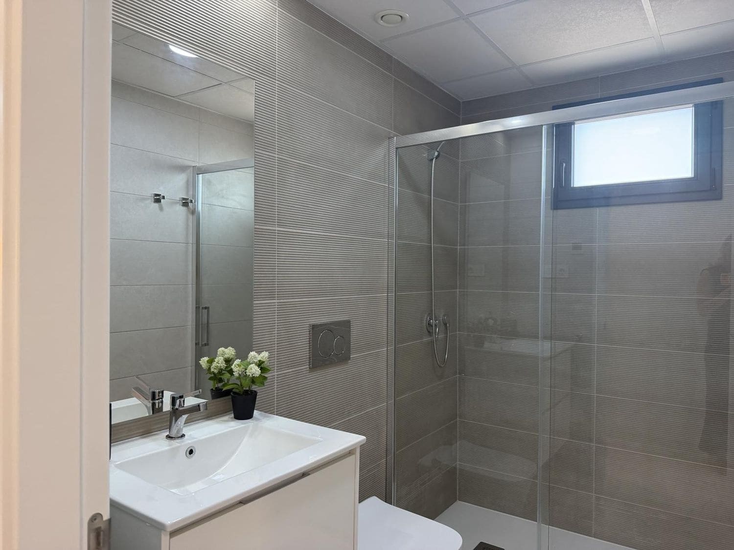 3 bedroom Apartment for sale in Torrevieja with pool garage - € 431,000 (Ref: 9824344)
