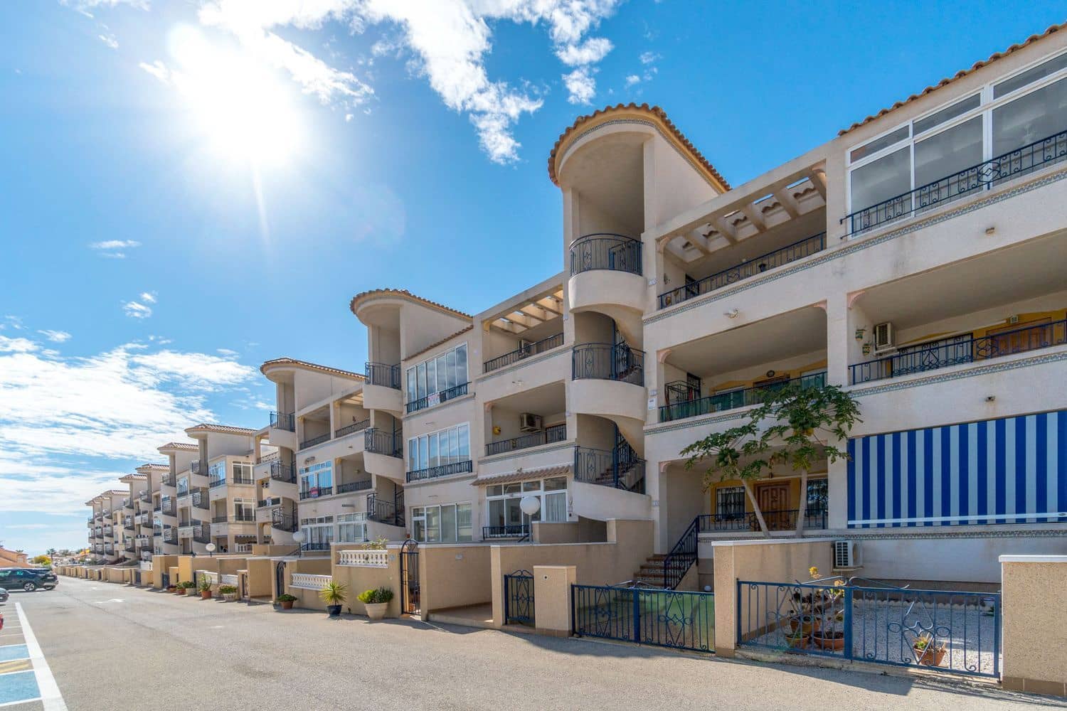 2 bedroom Apartment for sale in Orihuela Costa with pool garage - € 134,900 (Ref: 9838747)