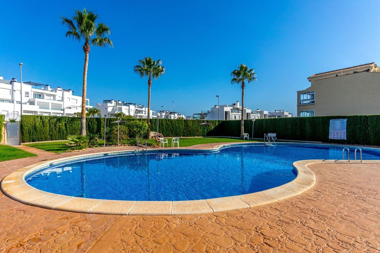 2 bedroom Apartment for sale in Orihuela Costa with pool garage - € 134,900 (Ref: 9838747)