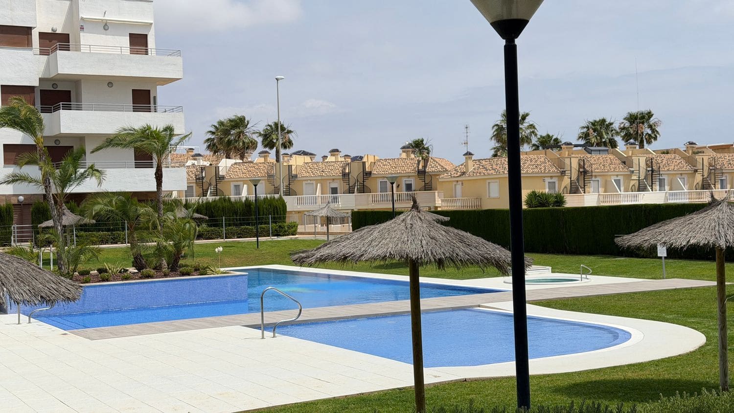 2 bedroom Apartment for sale in Orihuela Costa with pool garage - € 215,000 (Ref: 9902662)
