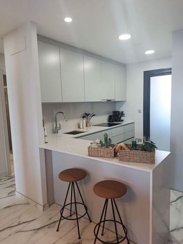 2 soveværelse Lejlighed til salg i Playa Poniente, Benidorm med swimmingpool garage - € 880.000 (Ref: 9916413)