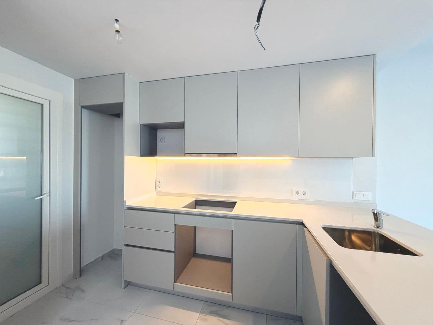2 bedroom Apartment for sale in Torrevieja with pool garage - € 366,000 (Ref: 9919338)