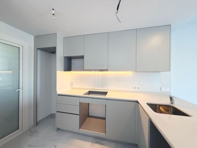 2 quarto Apartamento para venda em El Chaparral - La Siesta - La Torreta, Torrevieja com piscina garagem - 366 000 € (Ref: 9919338)