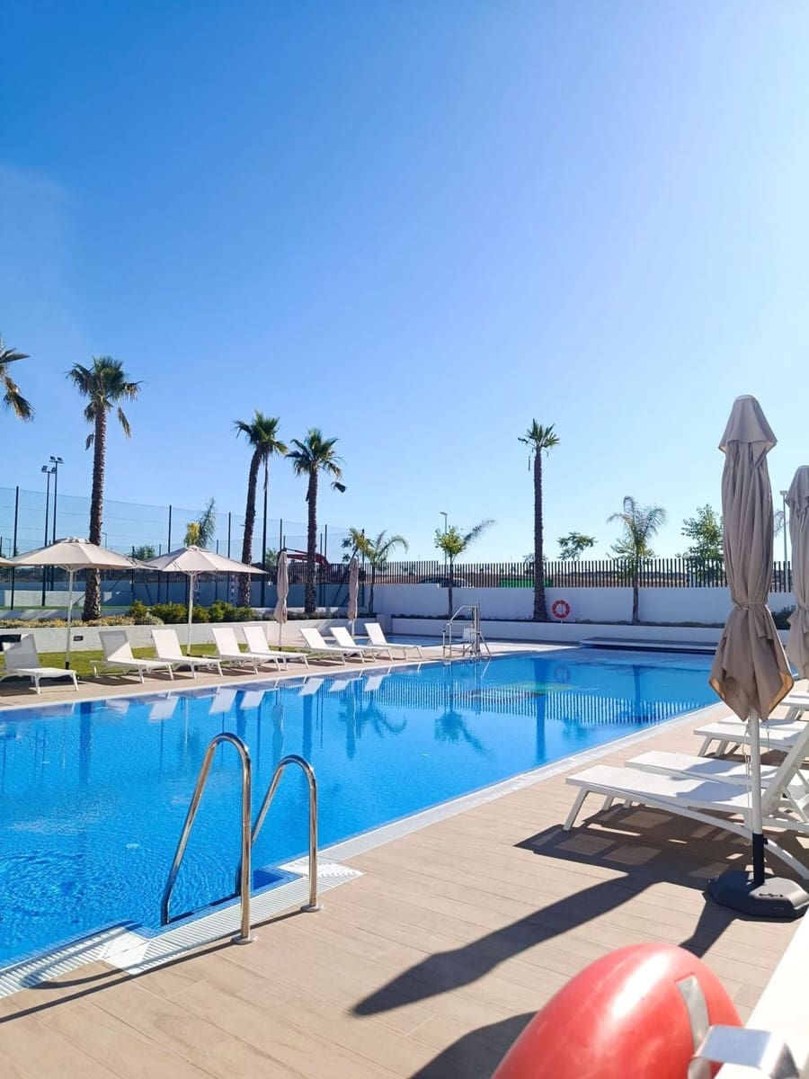 2 bedroom Apartment for sale in Torrevieja with pool garage - € 366,000 (Ref: 9919338)