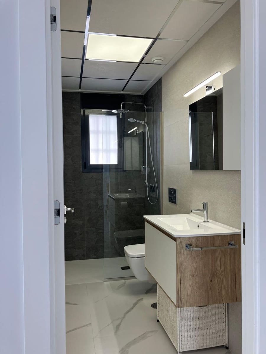 2 soveværelse Lejlighed til salg i San Miguel de Salinas med swimmingpool garage - € 329.900 (Ref: 9921682)