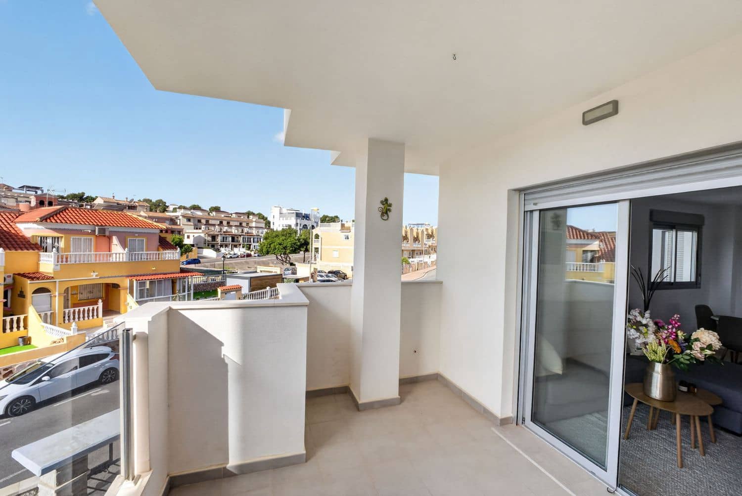 2 slaapkamer Appartement te koop in Filipinas met zwembad garage - € 188.000 (Ref: 9926758)