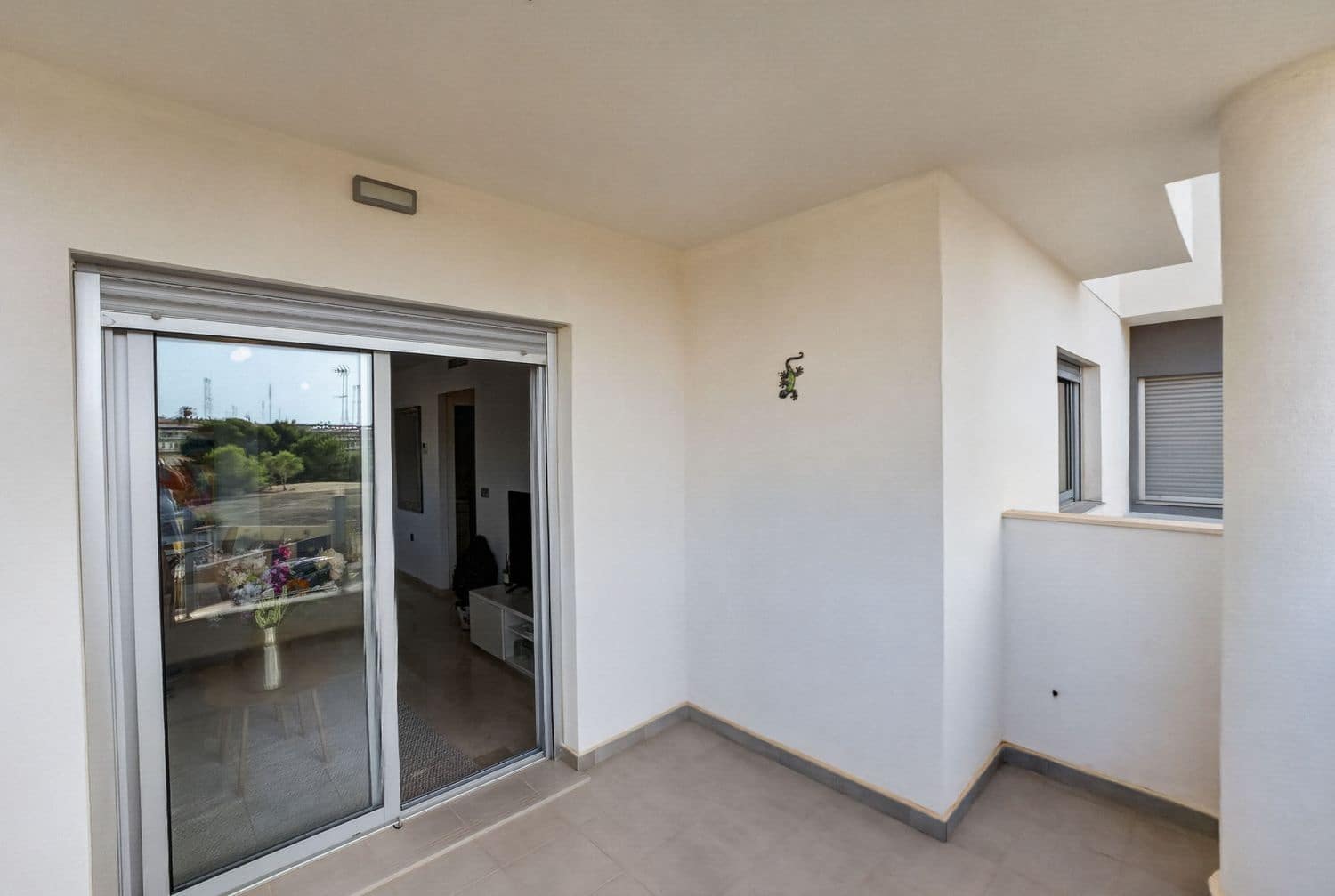 2 slaapkamer Appartement te koop in Filipinas met zwembad garage - € 188.000 (Ref: 9926758)