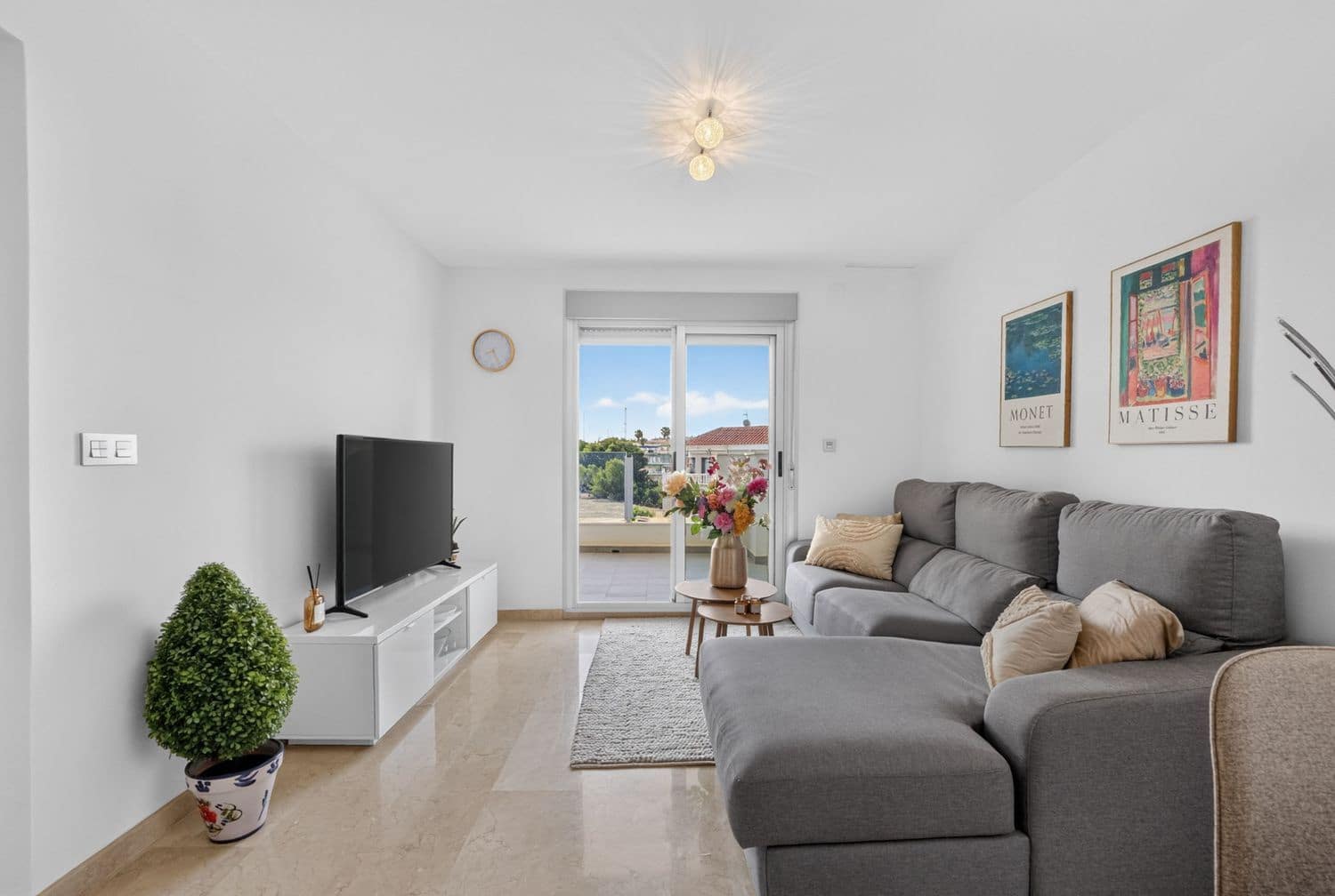 2 slaapkamer Appartement te koop in Filipinas met zwembad garage - € 188.000 (Ref: 9926758)