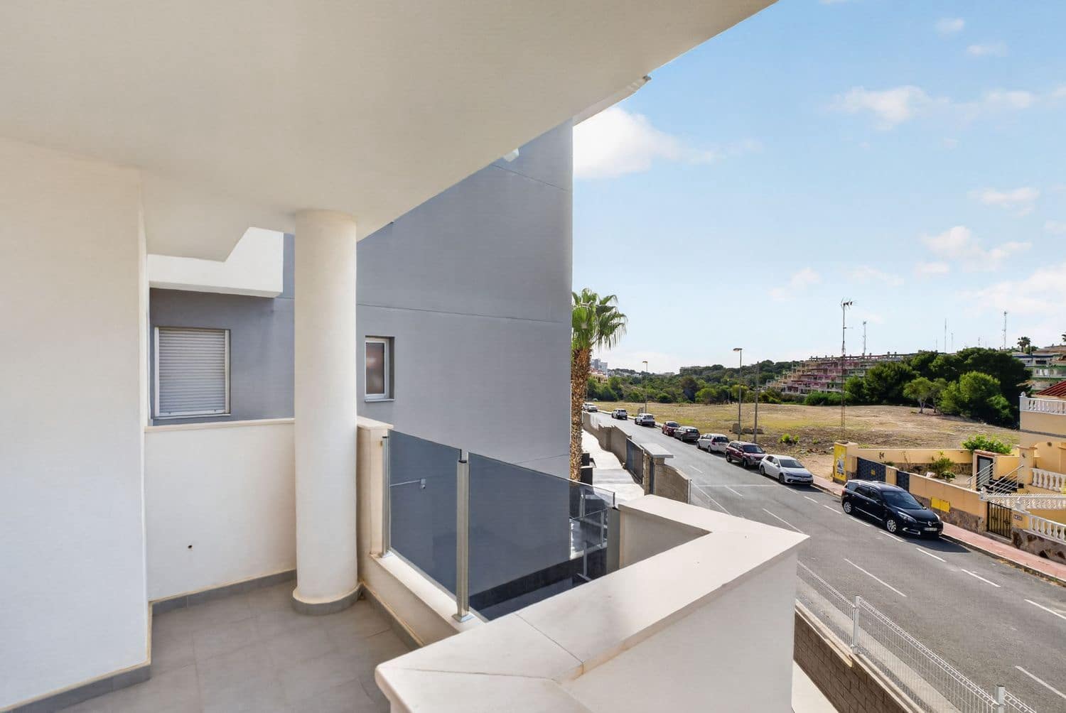 2 slaapkamer Appartement te koop in Filipinas met zwembad garage - € 188.000 (Ref: 9926758)