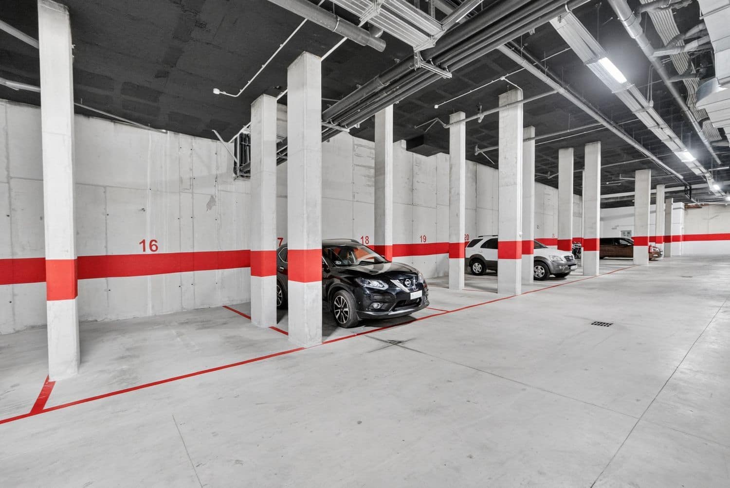 2 makuuhuone Huoneisto myytävänä paikassa Filipinas mukana uima-altaan 
autotalli - 239 000 € (Ref: 9941647)