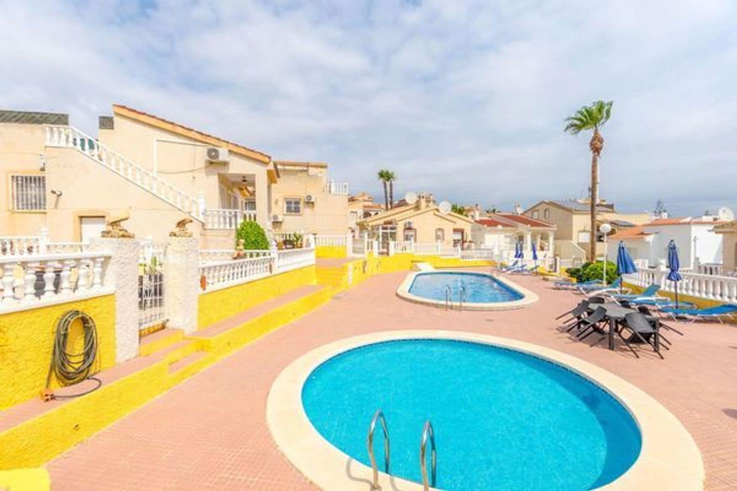 2 bedroom Villa for sale in La Marquesa with pool garage - € 194,900 (Ref: 9943282)