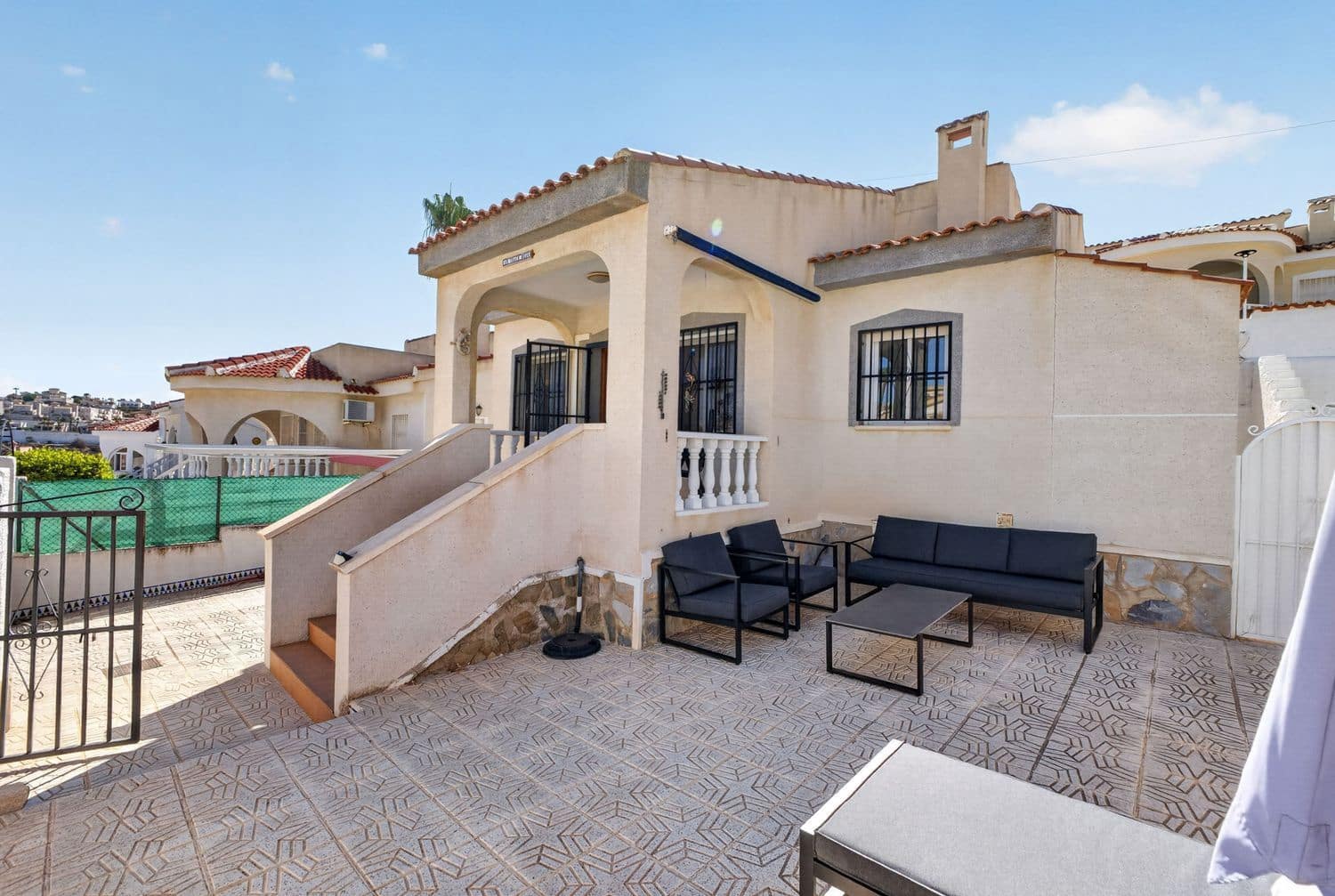 2 bedroom Villa for sale in La Marquesa with pool garage - € 194,900 (Ref: 9943282)