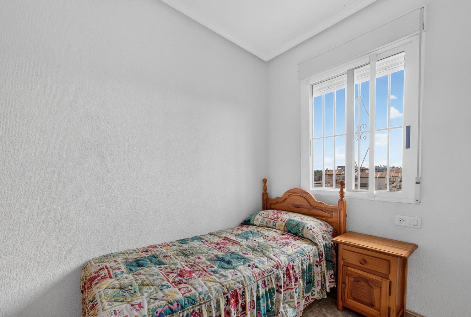 3 soverom Hus til salgs i Orihuela Costa med svømmebasseng garasje - € 210 000 (Ref: 9964576)