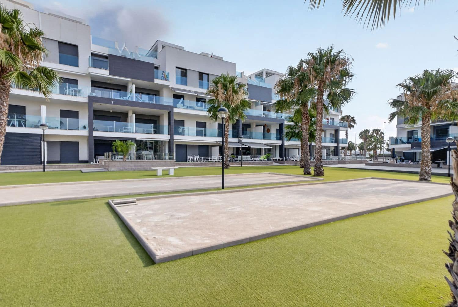 2 slaapkamer Appartement te koop in Guardamar del Segura met zwembad garage - € 255.000 (Ref: 9978099)