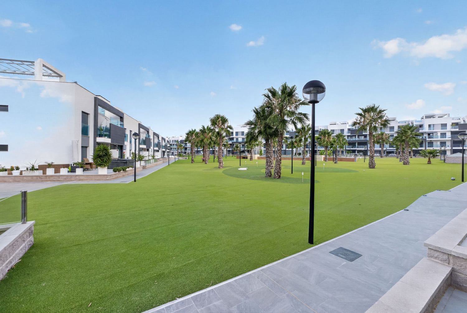 2 slaapkamer Appartement te koop in Guardamar del Segura met zwembad garage - € 255.000 (Ref: 9978099)
