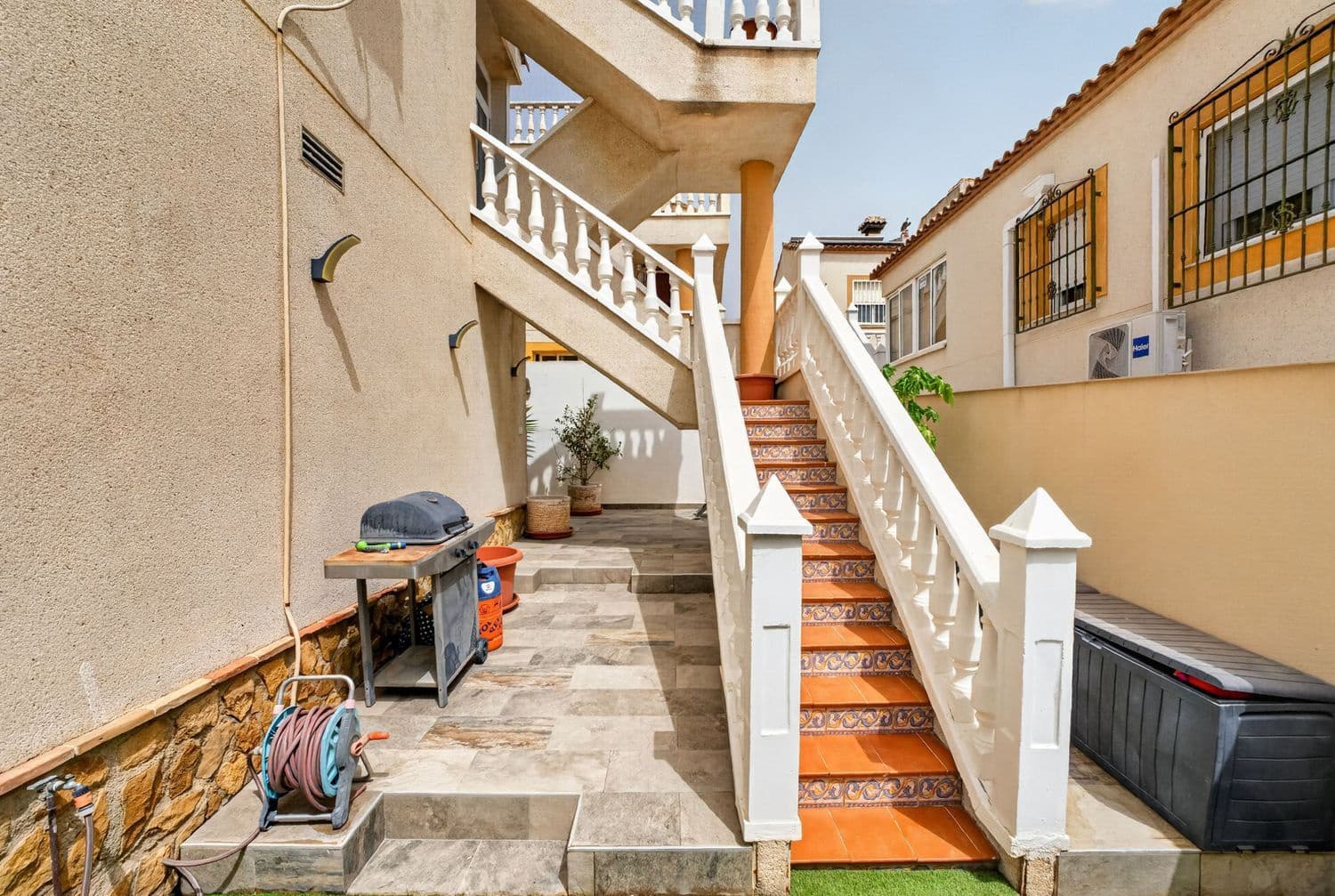 3 soverom Villa til salgs i San Miguel de Salinas med svømmebasseng garasje - € 344 900 (Ref: 9984242)