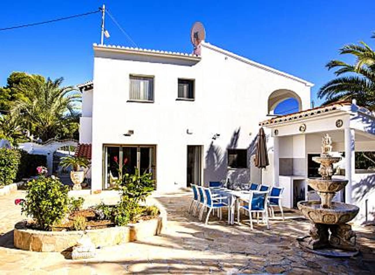 5 makuuhuone Huvila myytävänä paikassa Calpe / Calp mukana uima-altaan - 850 000 € (Ref: 9797687)