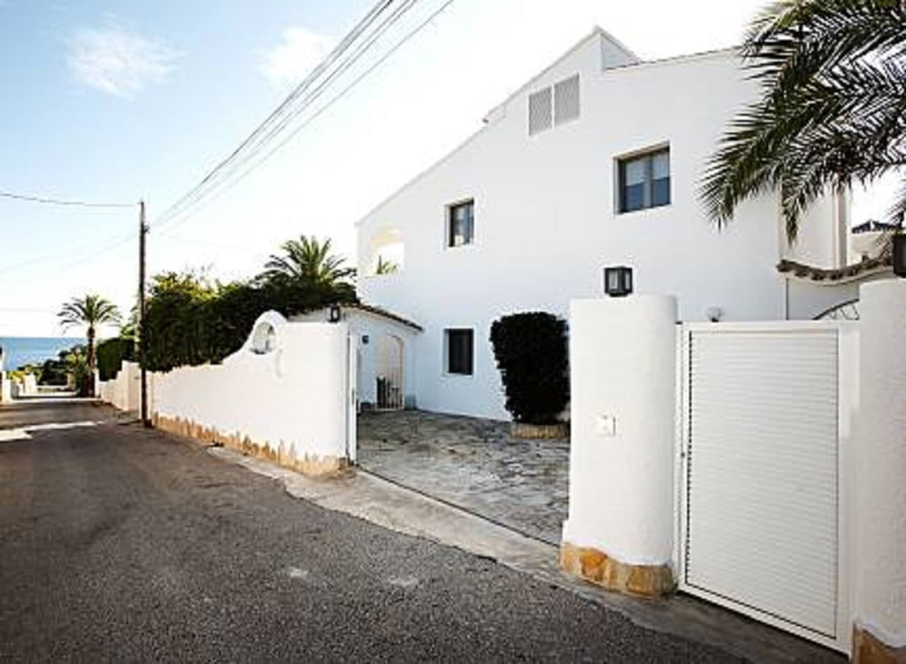 5 makuuhuone Huvila myytävänä paikassa Calpe / Calp mukana uima-altaan - 850 000 € (Ref: 9797687)