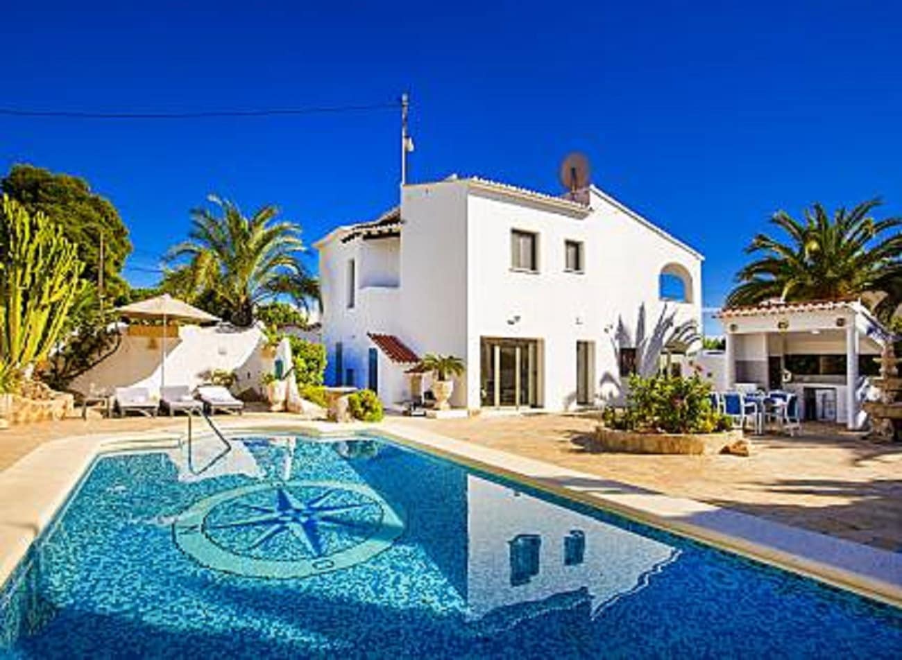 5 makuuhuone Huvila myytävänä paikassa Calpe / Calp mukana uima-altaan - 850 000 € (Ref: 9797687)