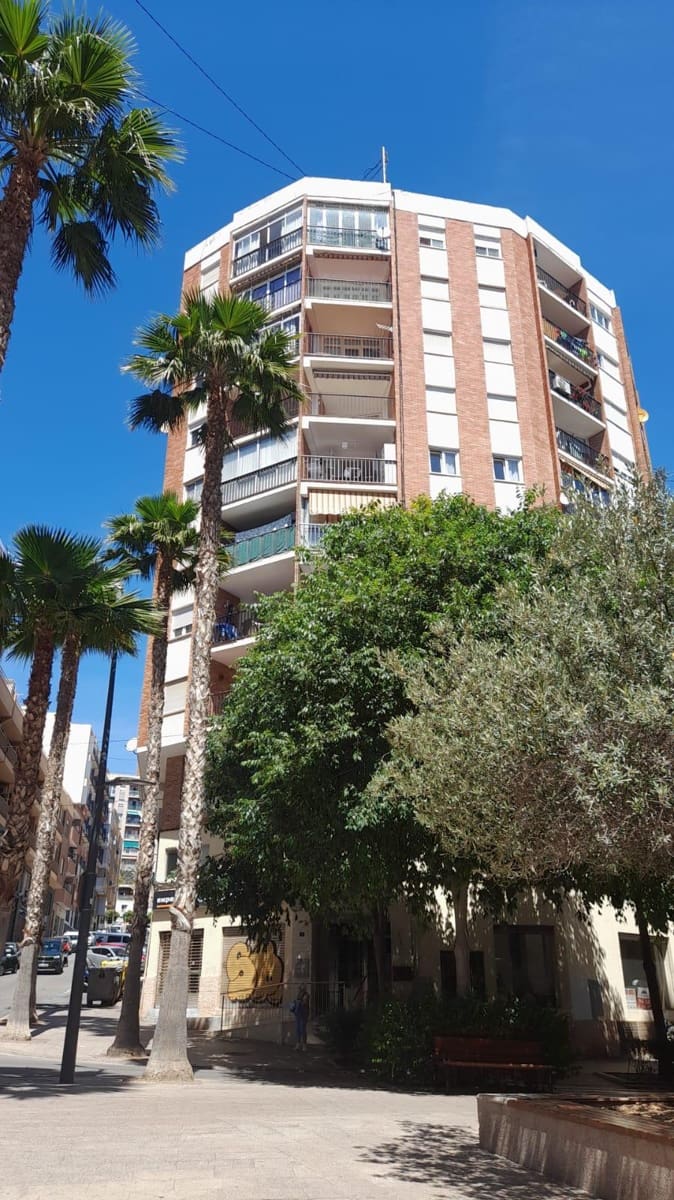 Apartamento de 2 habitaciones en Calpe / Calp en venta - 199.000 € (Ref: 9863689)