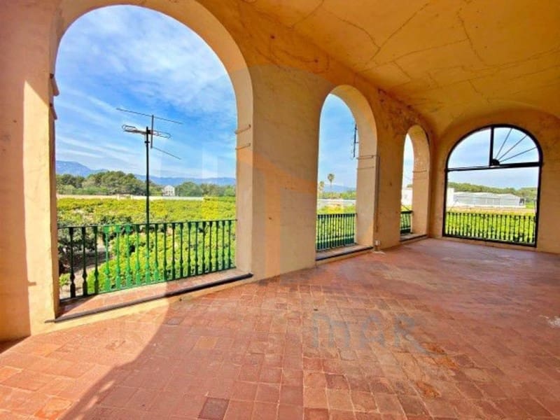 10 Zimmer Villa zu verkaufen in Tortosa mit Pool - 950.000 € (Ref: 10131437)