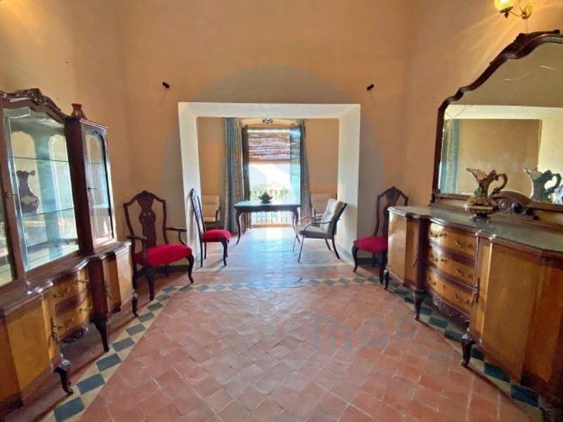 10 Zimmer Villa zu verkaufen in Tortosa mit Pool - 950.000 € (Ref: 10131437)