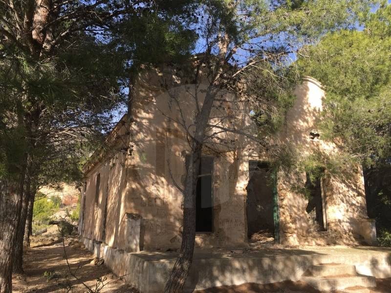 Finca/Landehus til salg i Alfara de Carles - € 179.000 (Ref: 3731021)