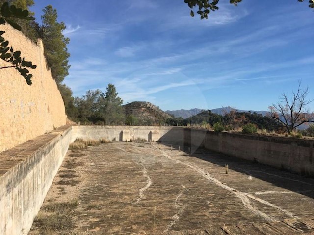 Finca/Landehus til salg i Alfara de Carles - € 179.000 (Ref: 3731021)