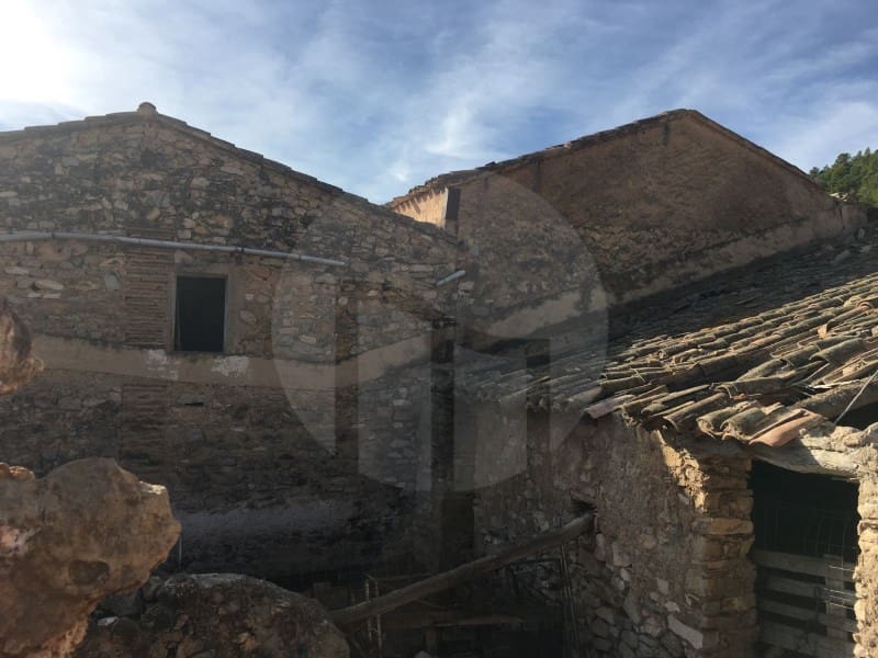 Finca/Landehus til salg i Alfara de Carles - € 179.000 (Ref: 3731021)