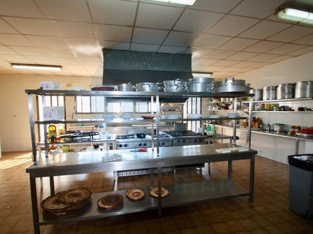 Local Comercial en Deltebre en venta - 300.000 € (Ref: 7041006)