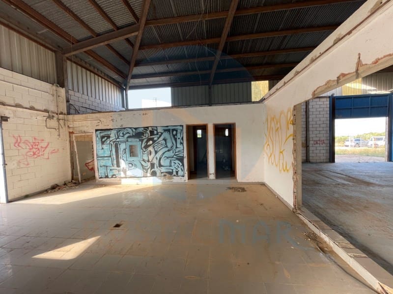 Local Comercial en L'Ampolla en venta - 186.000 € (Ref: 8779608)