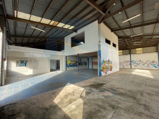 Local Comercial en L'Ampolla en venta - 186.000 € (Ref: 8779608)