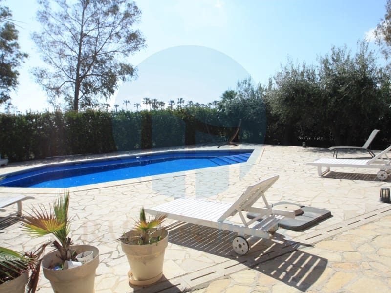4 bedroom Villa for sale in L'Ampolla with garage - € 520,000 (Ref: 8994843)