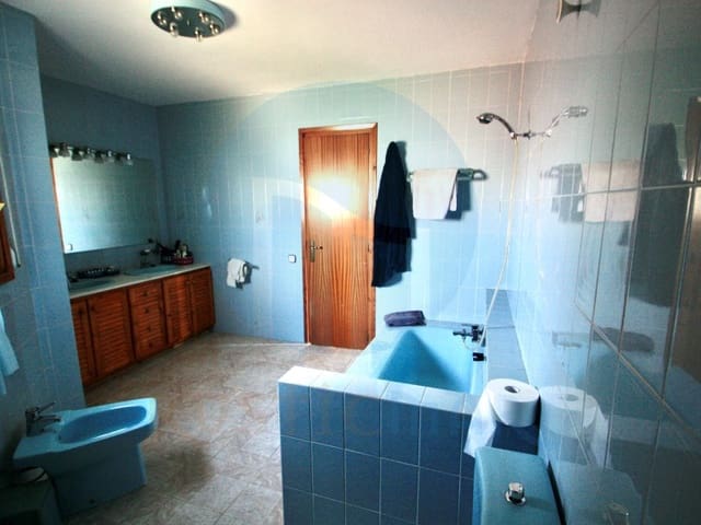 4 slaapkamer Villa te koop in L'Ampolla met garage - € 520.000 (Ref: 8994843)